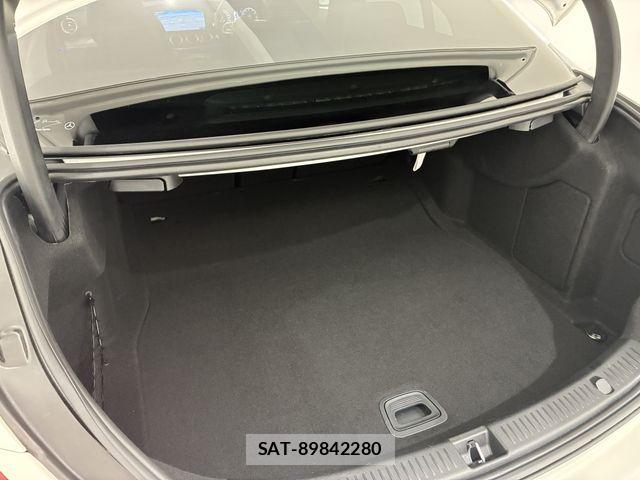 Mercedes Benz E-CLASS 2019-01 7562416-18