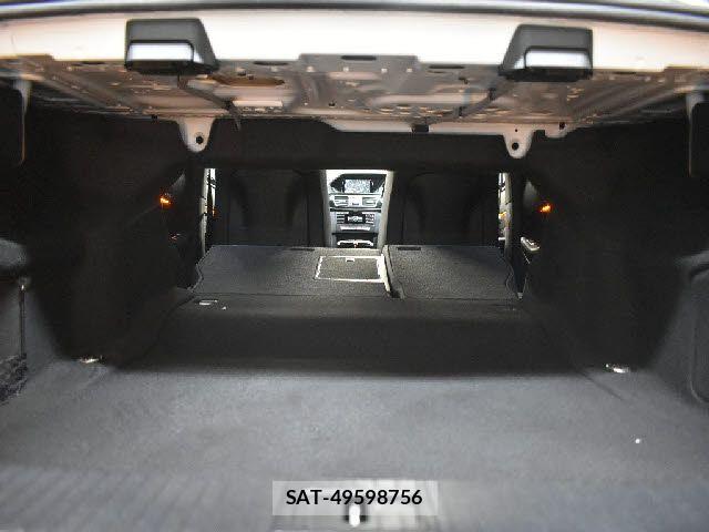 Mercedes Benz E-CLASS 2014-10 7617991-19