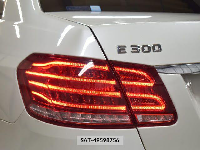Mercedes Benz E-CLASS 2014-10 7617991-26