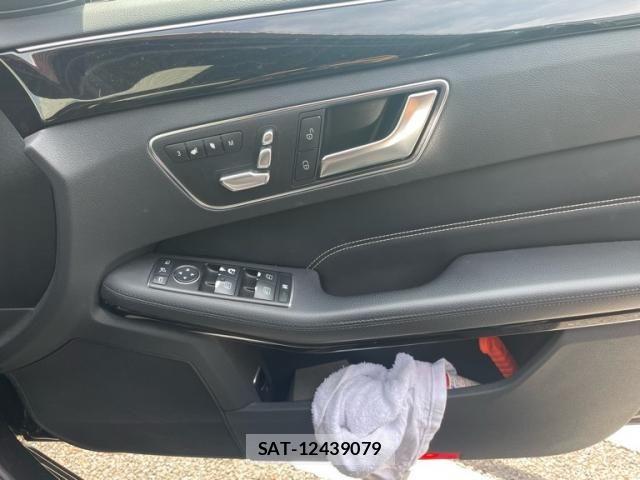 Mercedes Benz E-CLASS 2015-12 7617995-15