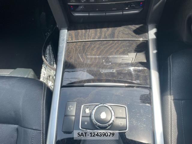 Mercedes Benz E-CLASS 2015-12 7617995-21