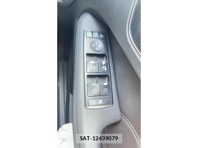 Mercedes Benz E-CLASS 2015-12 7617995-23