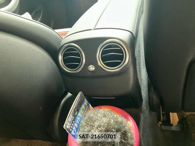 Mercedes Benz E-CLASS 2020-10 7617987-9