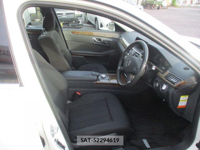 Mercedes Benz E-CLASS 2010-05 7617994-9