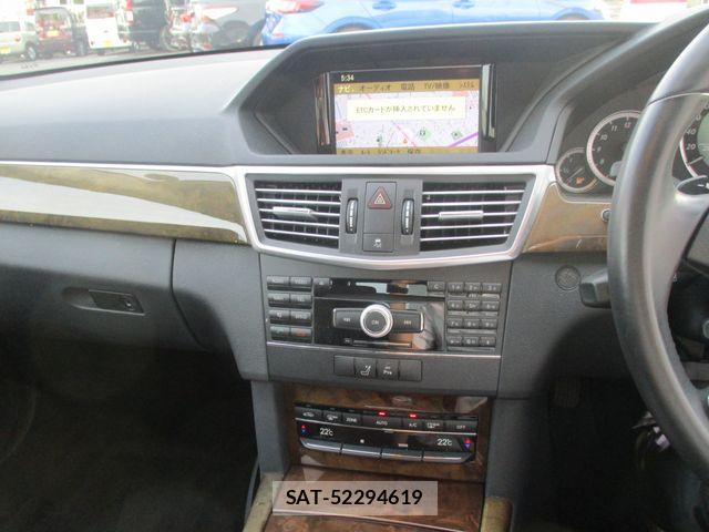 Mercedes Benz E-CLASS 2010-05 7617994-12