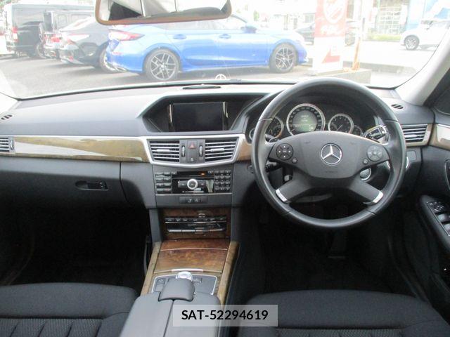 Mercedes Benz E-CLASS 2010-05 7617994-1