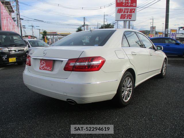 Mercedes Benz E-CLASS 2010-05 7617994-2
