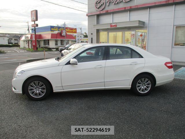 Mercedes Benz E-CLASS 2010-05 7617994-7
