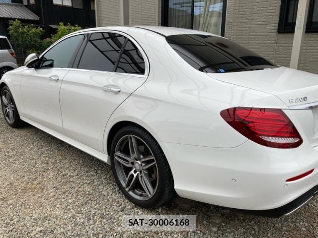 Mercedes Benz E-CLASS 2016-08 7617990-3