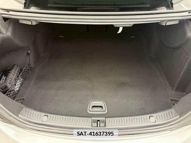 Mercedes Benz E-CLASS 2017-09 7725525-10