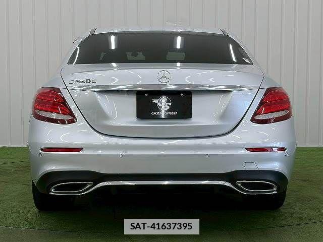 Mercedes Benz E-CLASS 2017-09 7725525-12