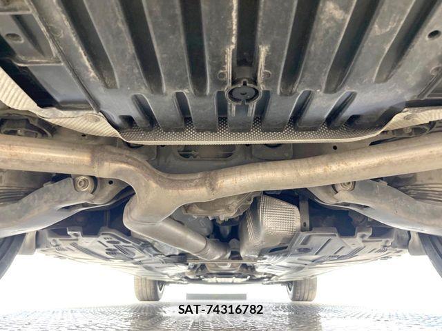 Mercedes Benz E-CLASS 2018-04 7725528-8
