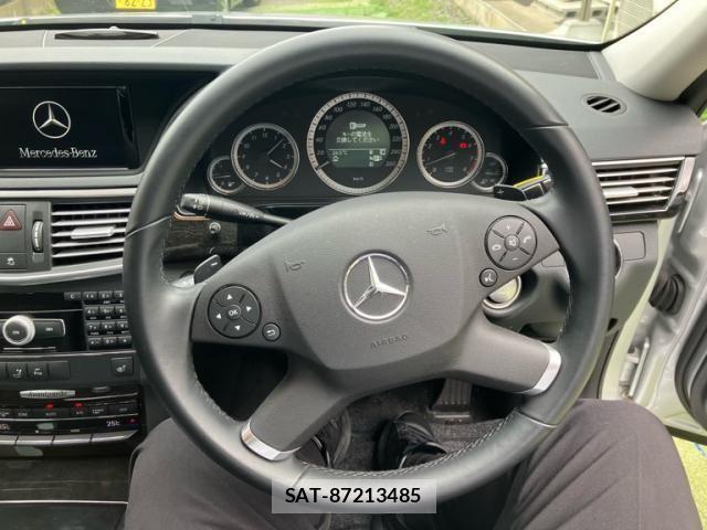 Mercedes Benz E-CLASS 2009-12 7725536-17