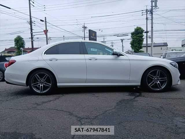 Mercedes Benz E-CLASS 2017-12 7877686-15