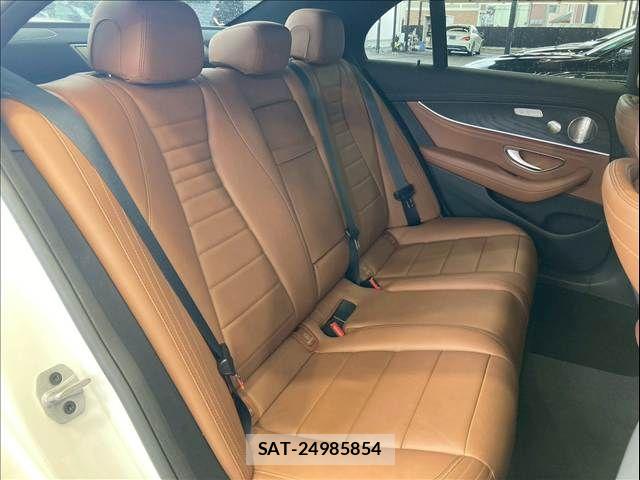 Mercedes Benz E-CLASS 2022-01 7962578-7