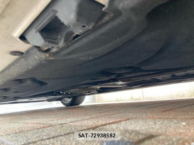 Mercedes Benz E-CLASS 2015-07 7962582-10