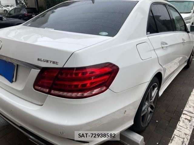 Mercedes Benz E-CLASS 2015-07 7962582-5