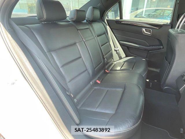 Mercedes Benz E-CLASS 2015-06 7962579-9