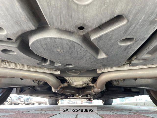 Mercedes Benz E-CLASS 2015-06 7962579-19