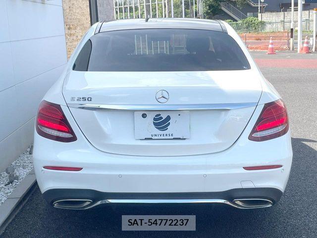 Mercedes Benz E-CLASS 2017-06 7979934-15