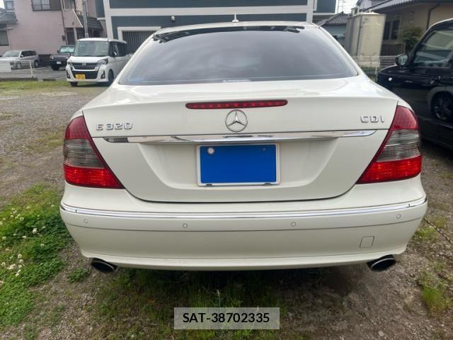 Mercedes Benz E-CLASS 2008-09 7979941-7