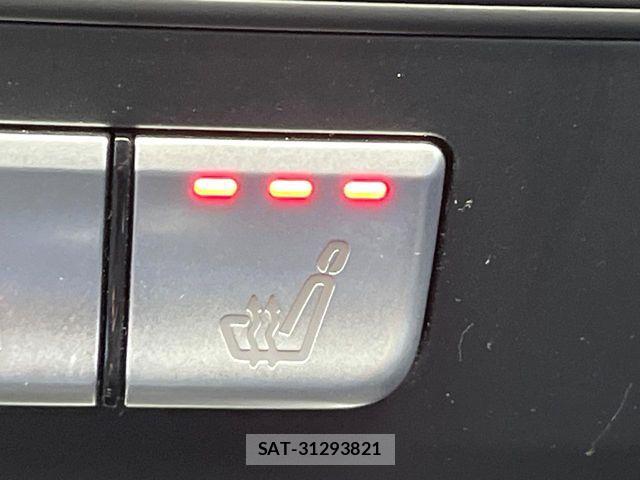 Mercedes Benz E-CLASS 2015-07 7979939-5