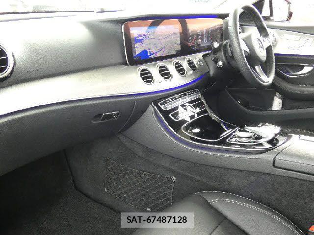 Mercedes Benz E-CLASS 2018-12 7979937-1
