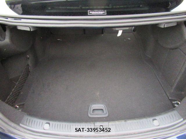 Mercedes Benz E-CLASS 2019-10 7979925-4