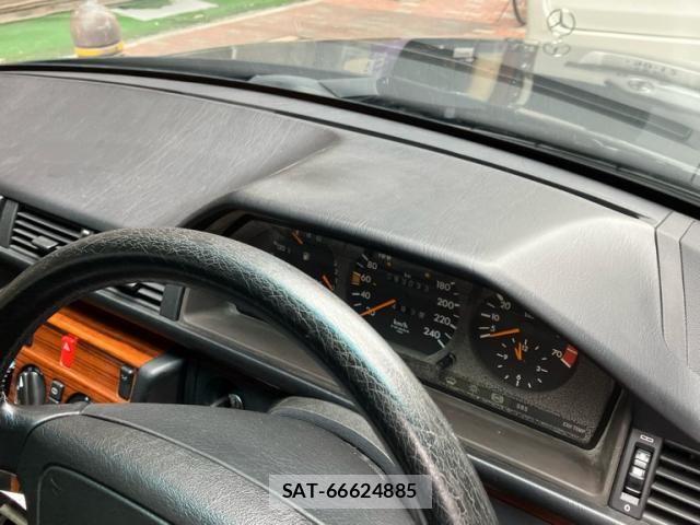 Mercedes Benz E-CLASS 1995-03 8036679-13