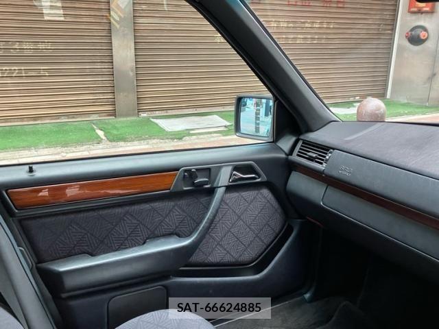 Mercedes Benz E-CLASS 1995-03 8036679-15