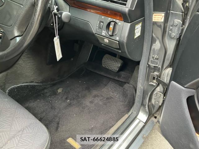 Mercedes Benz E-CLASS 1995-03 8036679-18