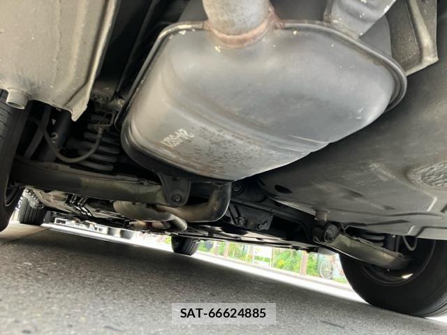 Mercedes Benz E-CLASS 1995-03 8036679-25