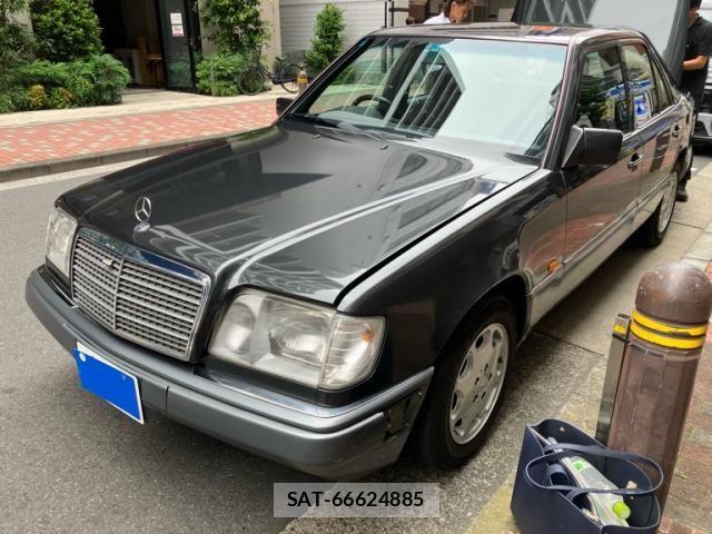 Mercedes Benz E-CLASS 1995-03 8036679-3