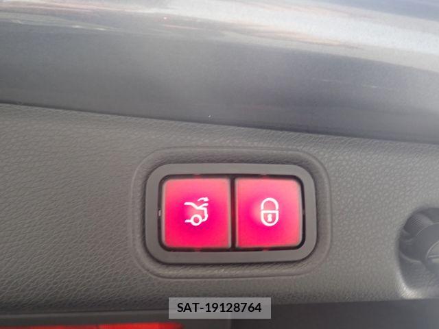 Mercedes Benz E-CLASS 2021-03 8074539-25