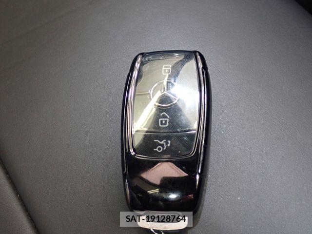 Mercedes Benz E-CLASS 2021-03 8074539-29