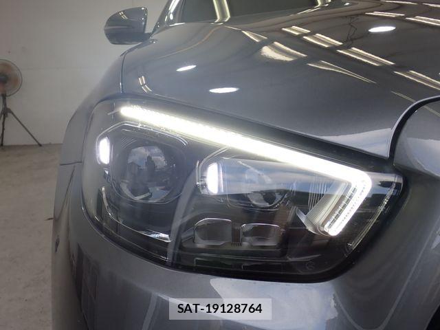 Mercedes Benz E-CLASS 2021-03 8074539-8