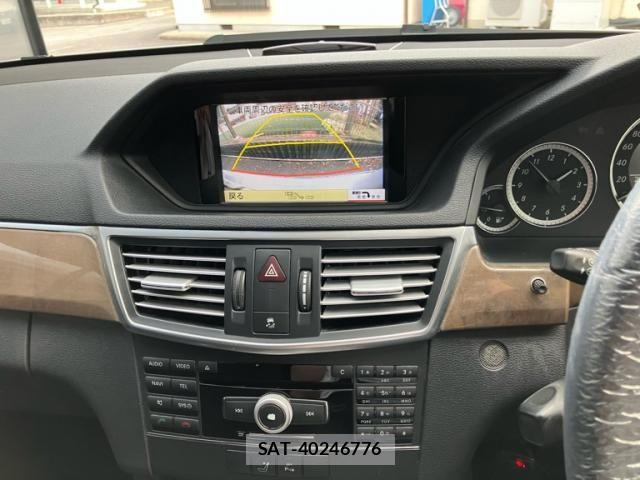 Mercedes Benz E-CLASS 2009-08 8074541-24