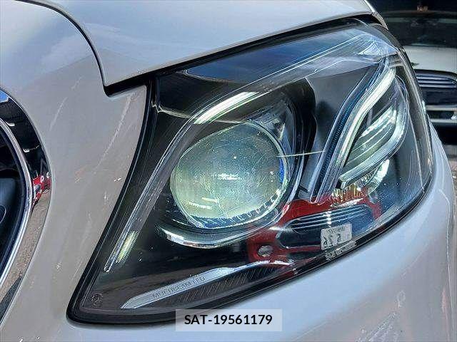 Mercedes Benz E-CLASS 2017-06 8100376-11
