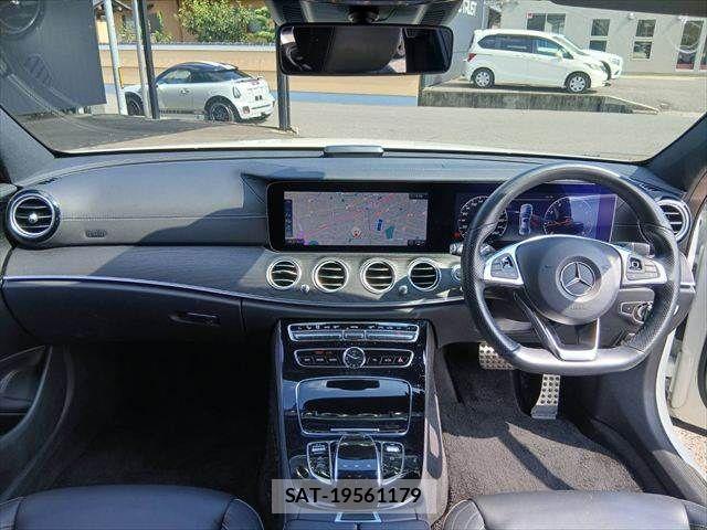 Mercedes Benz E-CLASS 2017-06 8100376-2