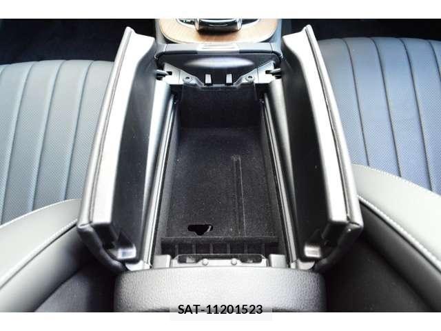 Mercedes Benz E-CLASS 2019-05 8131174-23