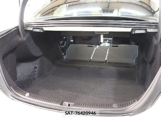 Mercedes Benz E-CLASS 2017-03 8146145-6