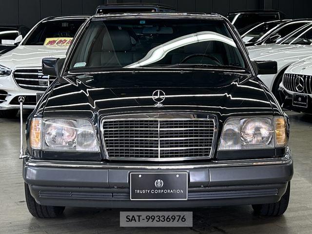 Mercedes Benz E-CLASS 1995-09 8208648-1