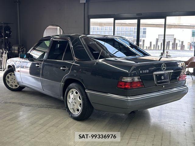 Mercedes Benz E-CLASS 1995-09 8208648-4