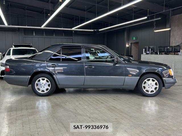 Mercedes Benz E-CLASS 1995-09 8208648-7
