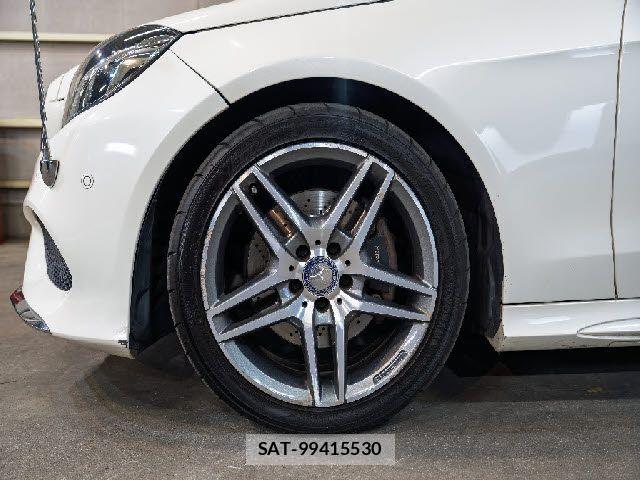 Mercedes Benz E-CLASS 2014-07 8208651-6