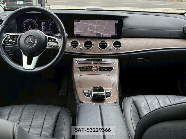 Mercedes Benz E-CLASS 2019-05 8208649-2