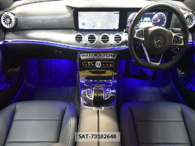 Mercedes Benz E-CLASS 2017-09 8208650-1