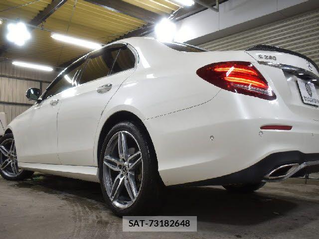 Mercedes Benz E-CLASS 2017-09 8208650-23