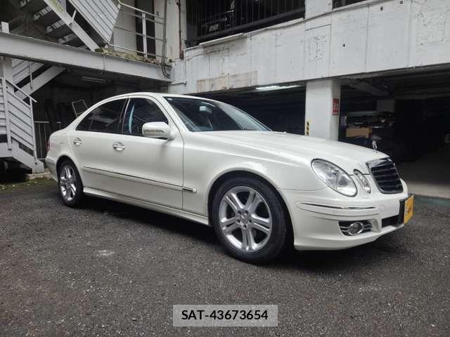 Mercedes Benz E-CLASS 2007-04 8208652-4
