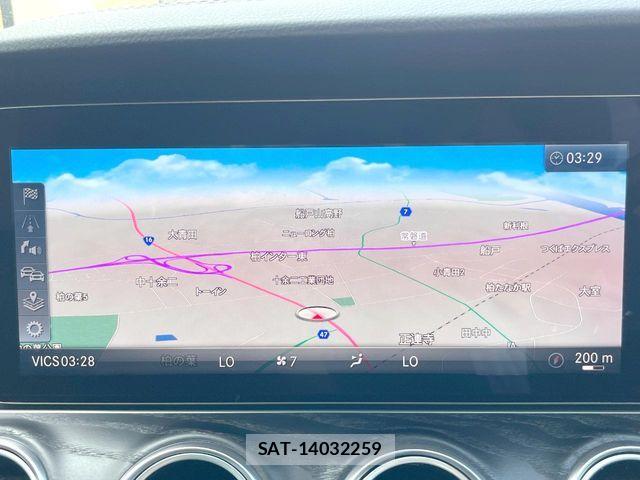 Mercedes Benz E-CLASS 2018-03 8230778-4